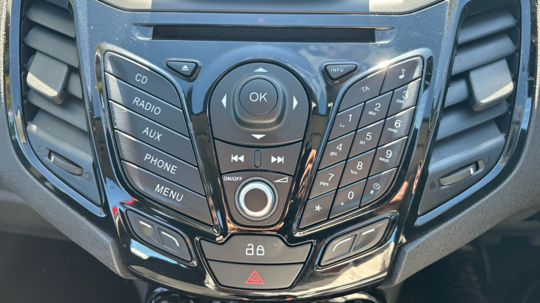 Ford Fiesta 1.25 82 Zetec 5dr Petrol Hatchback